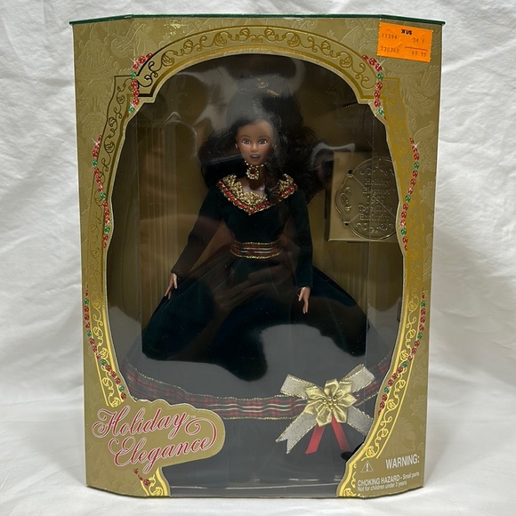 Holiday Elegance Barbie - Picture 1 of 10